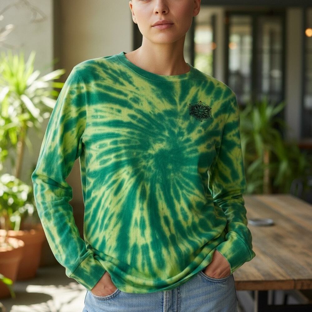 Juniors T-Shirt Size Medium Tie Dye Trippy Universal Truth Long Sleeve Hippie